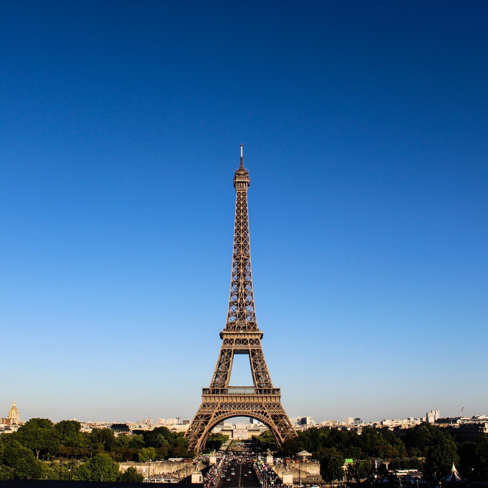 architecture-blue-sky-city-cityscape-532826