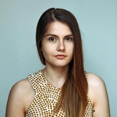 poza Laura